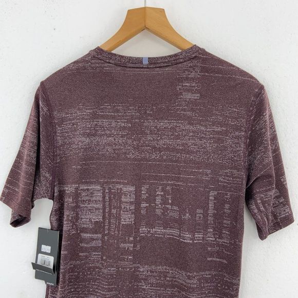 NEW BALANCE Burgundy Running Tee NWT - Picture 4 of 6